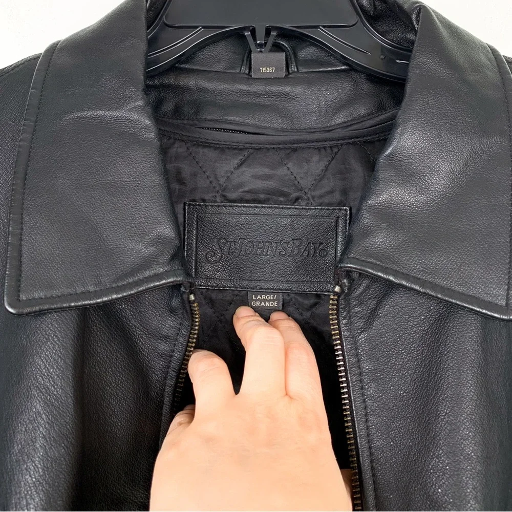 90s leather bomber jacket by St. John’s Bay vintage men’s leather coat large